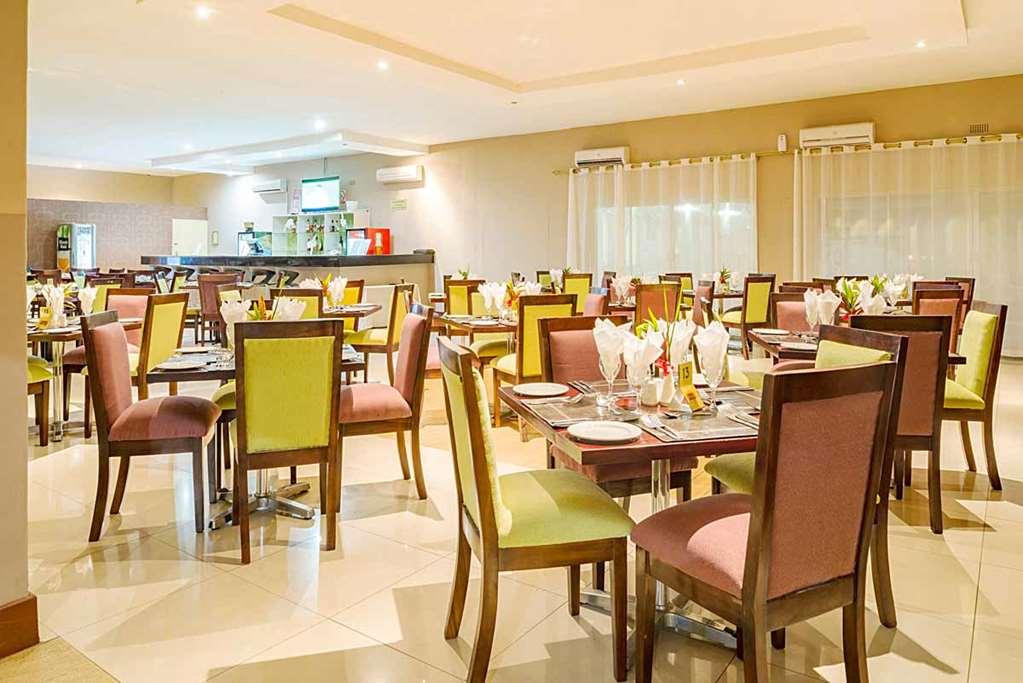 Kadoma Hotel & Conference Centre 레스토랑 사진