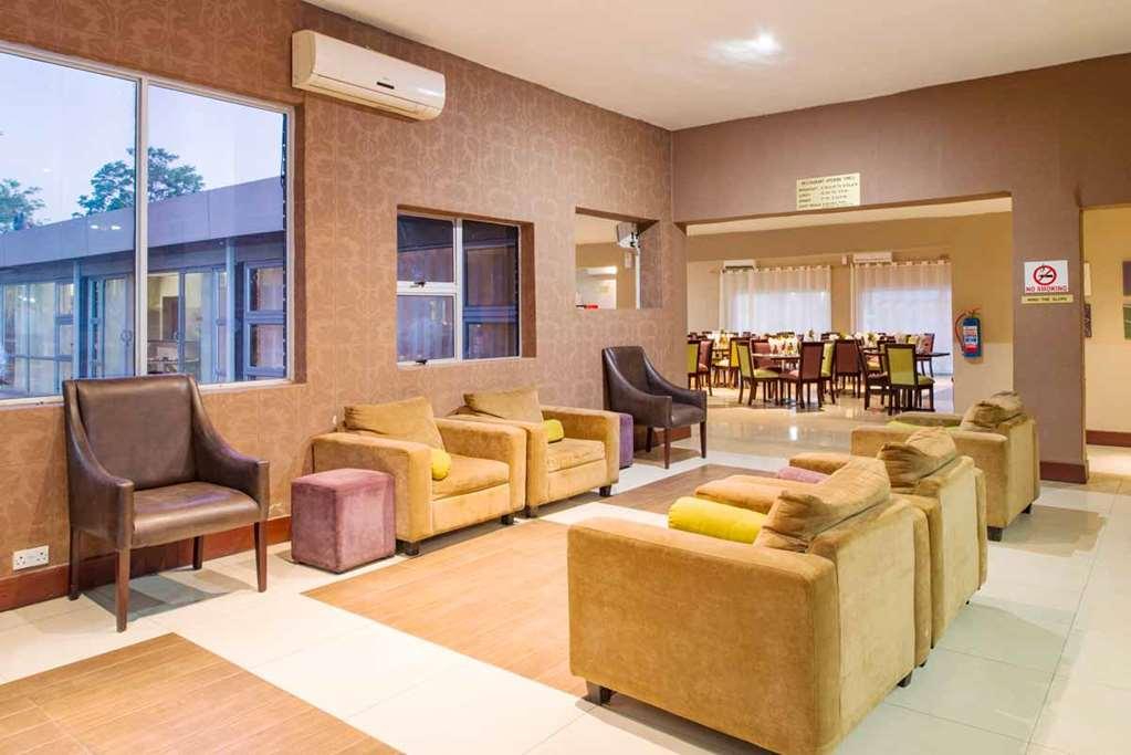 Kadoma Hotel & Conference Centre 내부 사진