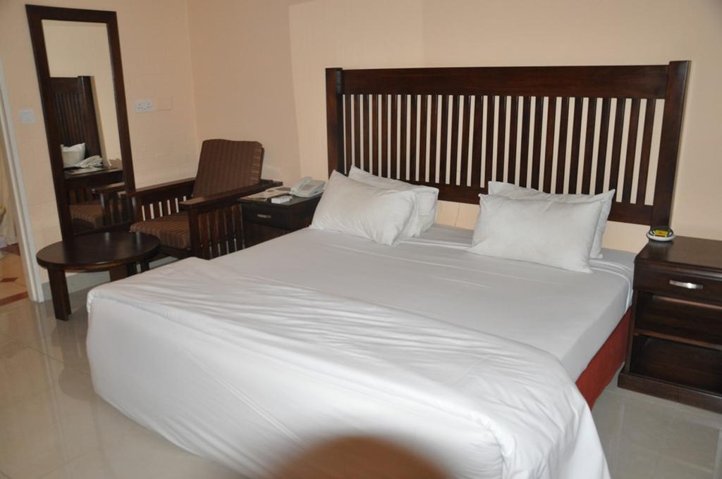 Kadoma Hotel & Conference Centre 외부 사진