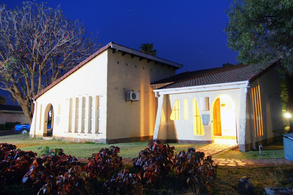 Kadoma Hotel & Conference Centre 외부 사진
