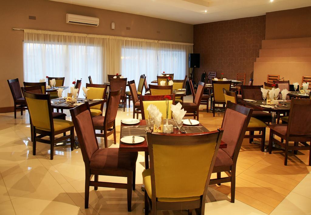Kadoma Hotel & Conference Centre 외부 사진
