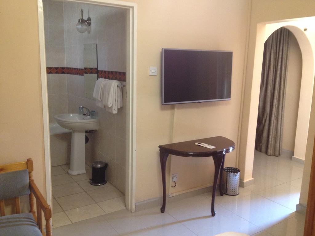Kadoma Hotel & Conference Centre 외부 사진