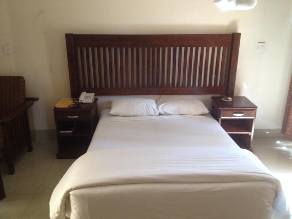 Kadoma Hotel & Conference Centre 외부 사진