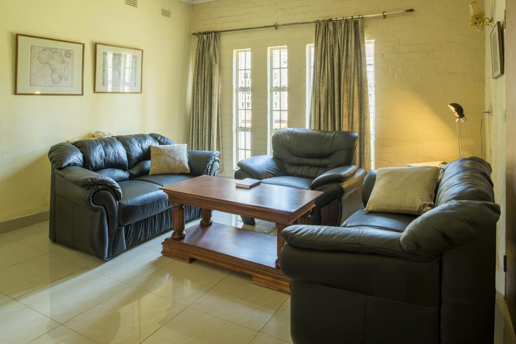Kadoma Hotel & Conference Centre 외부 사진