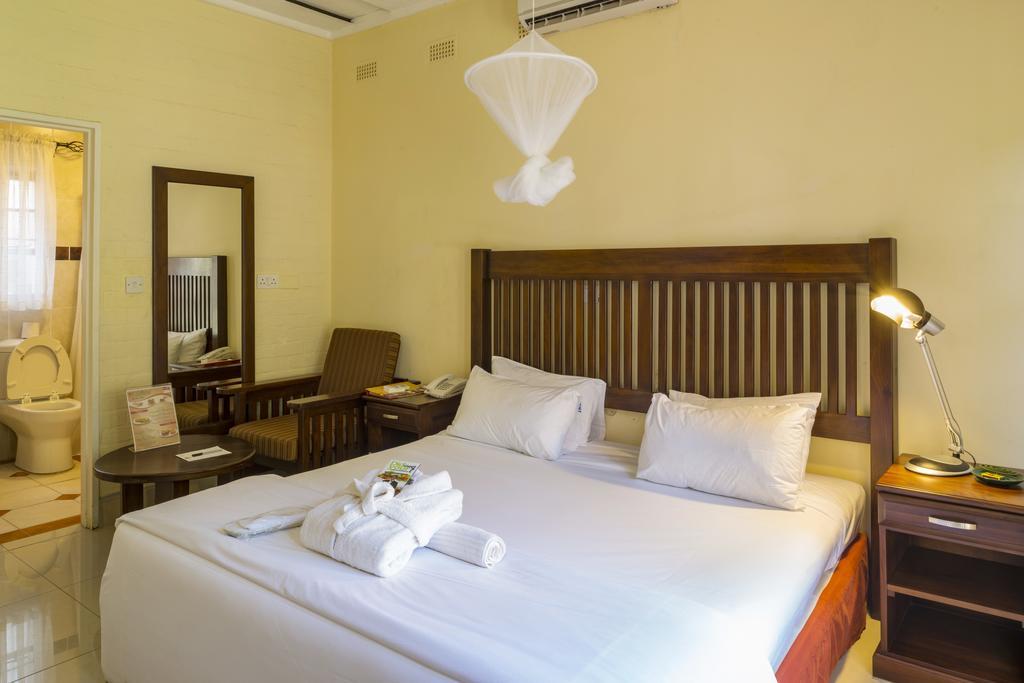 Kadoma Hotel & Conference Centre 외부 사진